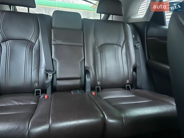Белый Лексус РХ, объемом двигателя 2 л и пробегом 164 тыс. км за 31500 $, фото 3 на Automoto.ua