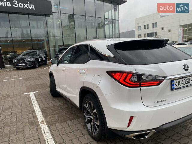 Білий Лексус РХ, об'ємом двигуна 2 л та пробігом 52 тис. км за 42500 $, фото 5 на Automoto.ua