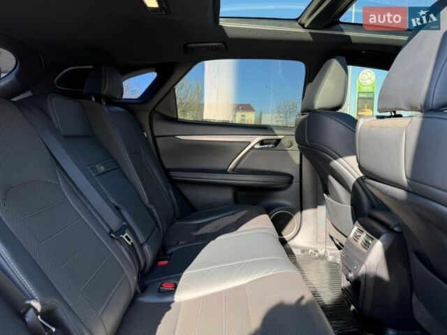 Белый Лексус РХ, объемом двигателя 3.46 л и пробегом 87 тыс. км за 40000 $, фото 19 на Automoto.ua