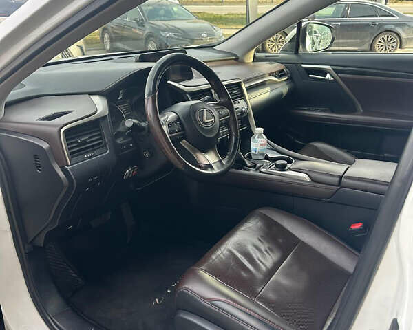 Белый Лексус РХ, объемом двигателя 2 л и пробегом 230 тыс. км за 31000 $, фото 8 на Automoto.ua