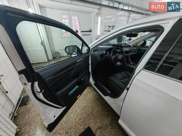 Белый Лексус РХ, объемом двигателя 3.46 л и пробегом 89 тыс. км за 33000 $, фото 7 на Automoto.ua