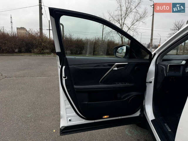 Білий Лексус РХ, об'ємом двигуна 2 л та пробігом 99 тис. км за 36500 $, фото 21 на Automoto.ua
