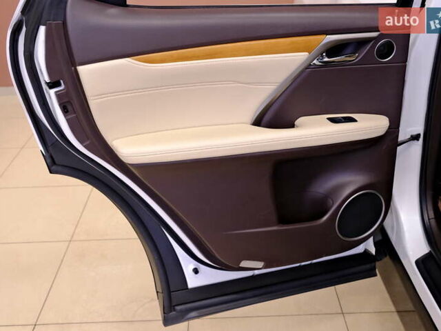 Белый Лексус РХ, объемом двигателя 3.46 л и пробегом 48 тыс. км за 36900 $, фото 35 на Automoto.ua