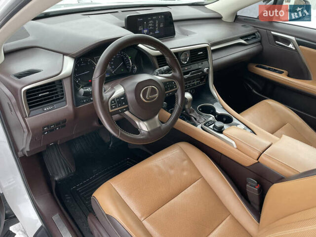 Белый Лексус РХ, объемом двигателя 2 л и пробегом 127 тыс. км за 28700 $, фото 19 на Automoto.ua
