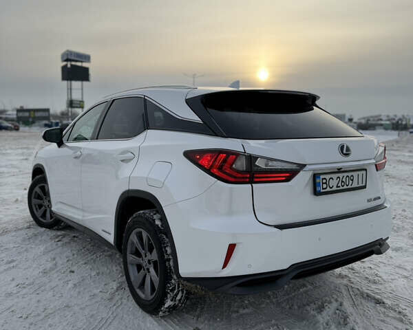 Белый Лексус РХ, объемом двигателя 3.46 л и пробегом 159 тыс. км за 36000 $, фото 6 на Automoto.ua
