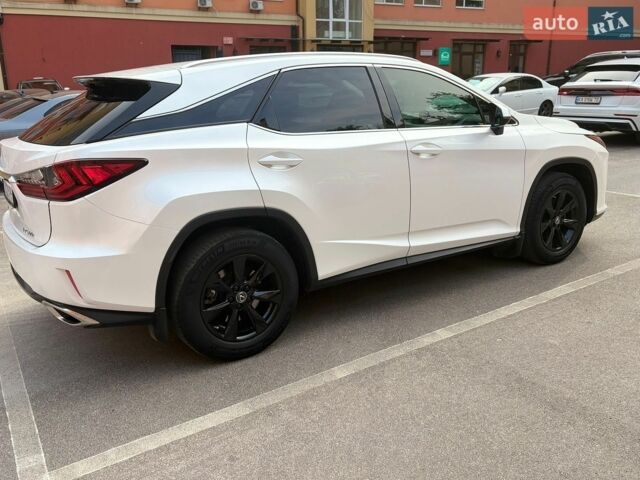 Білий Лексус РХ, об'ємом двигуна 2 л та пробігом 151 тис. км за 31500 $, фото 3 на Automoto.ua
