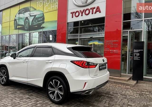 Білий Лексус РХ, об'ємом двигуна 2 л та пробігом 263 тис. км за 26000 $, фото 1 на Automoto.ua