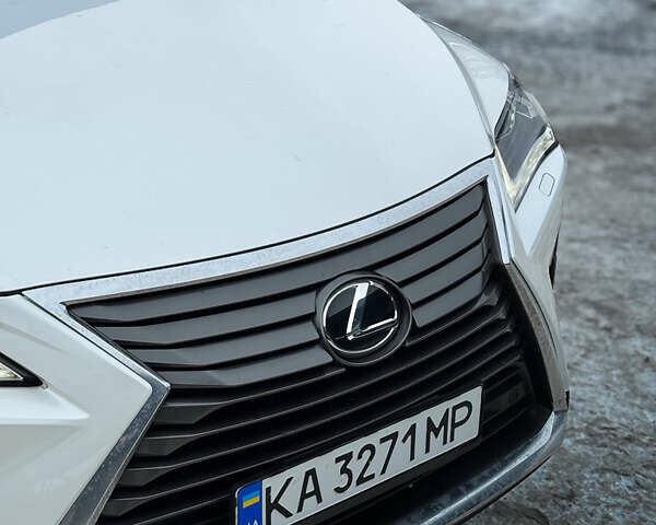 Белый Лексус РХ, объемом двигателя 3.46 л и пробегом 112 тыс. км за 29999 $, фото 1 на Automoto.ua