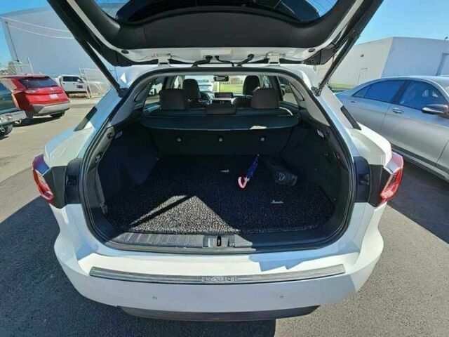 Белый Лексус РХ, объемом двигателя 3.5 л и пробегом 51 тыс. км за 22000 $, фото 4 на Automoto.ua