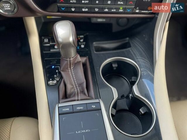 Білий Лексус РХ, об'ємом двигуна 2 л та пробігом 78 тис. км за 43500 $, фото 8 на Automoto.ua