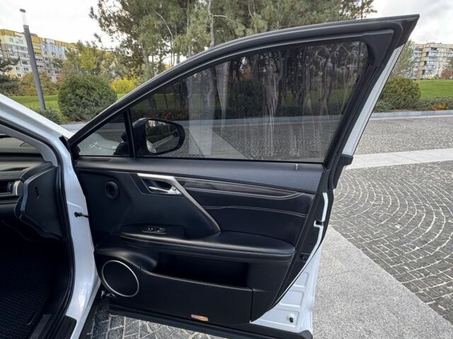 Білий Лексус РХ, об'ємом двигуна 3.5 л та пробігом 60 тис. км за 41000 $, фото 4 на Automoto.ua