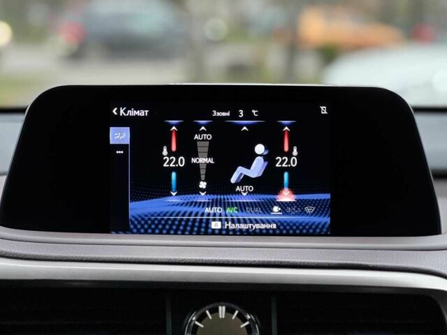 Белый Лексус РХ, объемом двигателя 2 л и пробегом 72 тыс. км за 46900 $, фото 14 на Automoto.ua