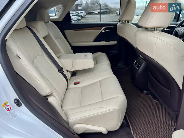 Белый Лексус РХ, объемом двигателя 3.5 л и пробегом 89 тыс. км за 39500 $, фото 49 на Automoto.ua