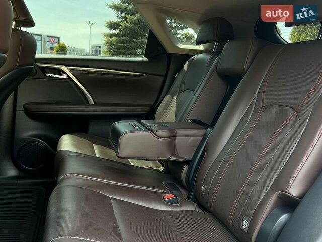 Белый Лексус РХ, объемом двигателя 2 л и пробегом 72 тыс. км за 45900 $, фото 30 на Automoto.ua