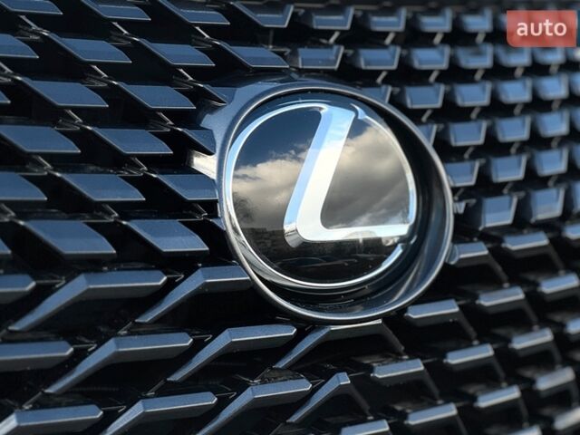 Белый Лексус РХ, объемом двигателя 2 л и пробегом 70 тыс. км за 47900 $, фото 36 на Automoto.ua