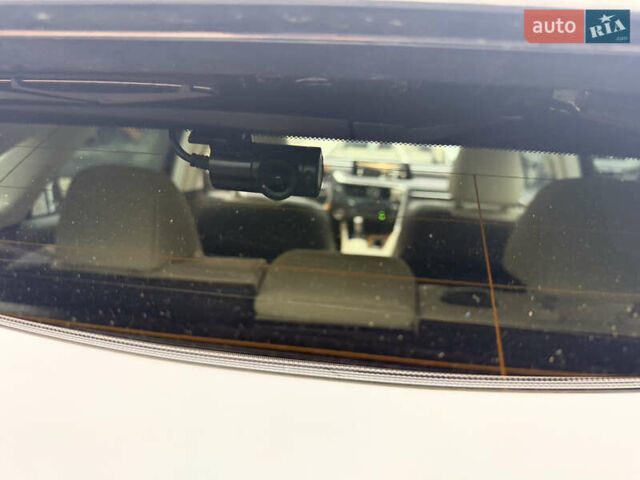 Белый Лексус РХ, объемом двигателя 3.46 л и пробегом 70 тыс. км за 36000 $, фото 21 на Automoto.ua