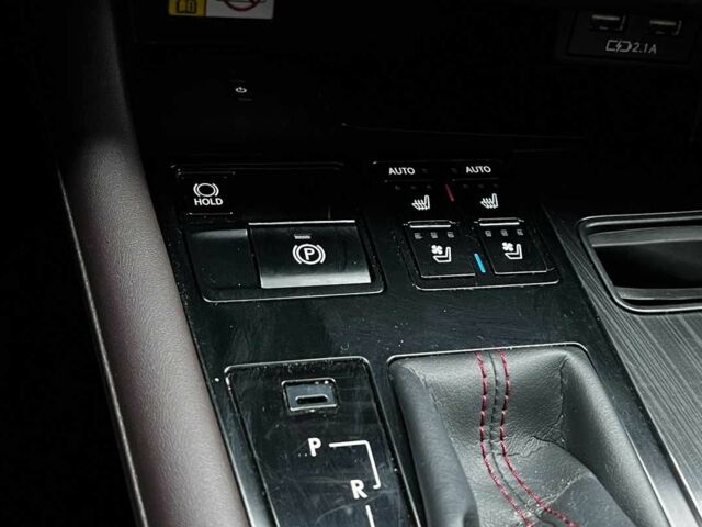 Белый Лексус РХ, объемом двигателя 2 л и пробегом 72 тыс. км за 46900 $, фото 17 на Automoto.ua