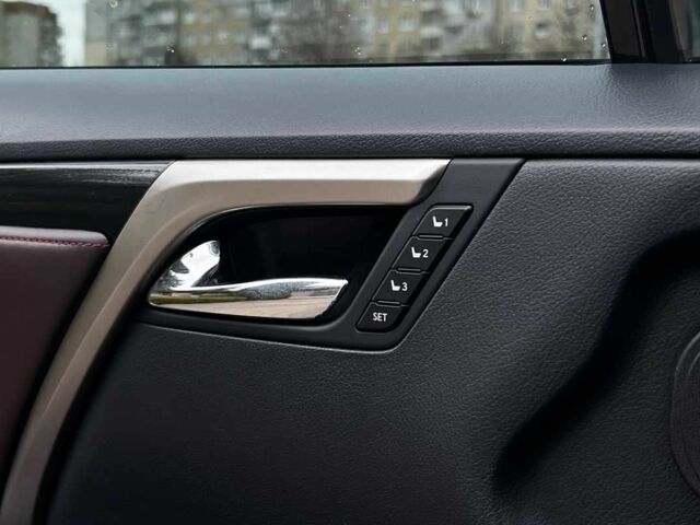 Белый Лексус РХ, объемом двигателя 2 л и пробегом 72 тыс. км за 46900 $, фото 18 на Automoto.ua