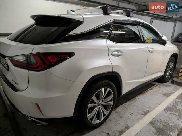 Белый Лексус РХ, объемом двигателя 3.46 л и пробегом 57 тыс. км за 42900 $, фото 9 на Automoto.ua