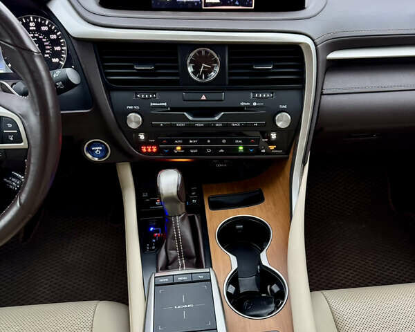 Белый Лексус РХ, объемом двигателя 3.5 л и пробегом 89 тыс. км за 39500 $, фото 17 на Automoto.ua