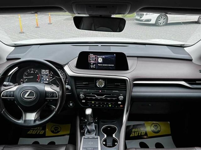 Белый Лексус РХ, объемом двигателя 2 л и пробегом 72 тыс. км за 46900 $, фото 12 на Automoto.ua