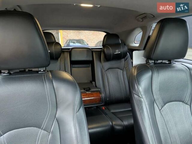 Белый Лексус РХ, объемом двигателя 3.46 л и пробегом 57 тыс. км за 42900 $, фото 27 на Automoto.ua