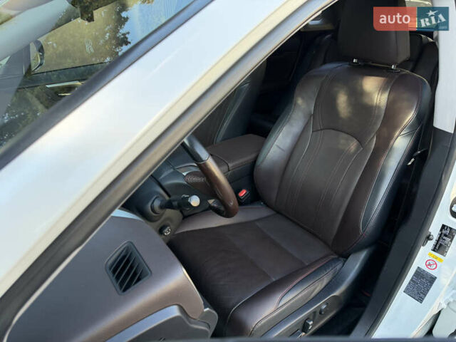 Белый Лексус РХ, объемом двигателя 2 л и пробегом 157 тыс. км за 33000 $, фото 35 на Automoto.ua