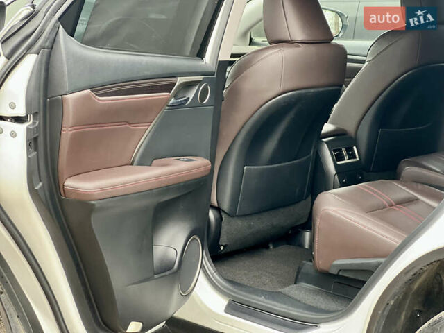 Білий Лексус РХ, об'ємом двигуна 3.46 л та пробігом 61 тис. км за 52000 $, фото 51 на Automoto.ua