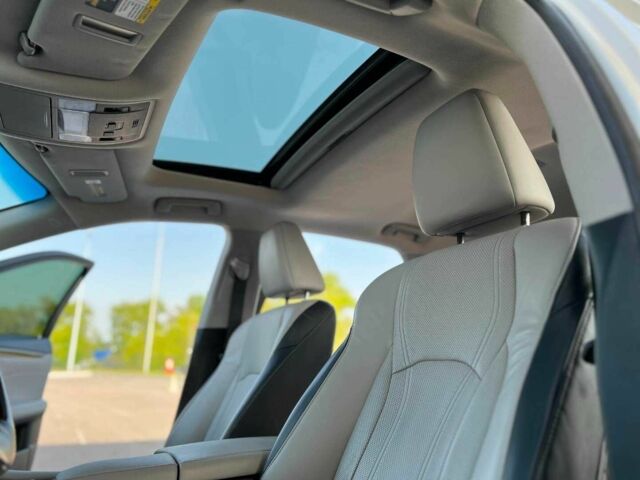 Білий Лексус РХ, об'ємом двигуна 3.5 л та пробігом 74 тис. км за 41000 $, фото 7 на Automoto.ua