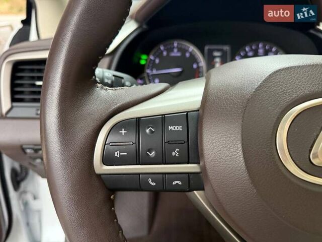 Білий Лексус РХ, об'ємом двигуна 3.46 л та пробігом 87 тис. км за 37000 $, фото 28 на Automoto.ua