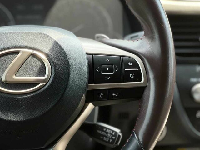 Білий Лексус РХ, об'ємом двигуна 2 л та пробігом 72 тис. км за 45900 $, фото 10 на Automoto.ua
