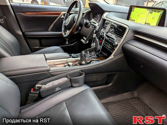 Белый Лексус РХ, объемом двигателя 3.5 л и пробегом 57 тыс. км за 42200 $, фото 12 на Automoto.ua