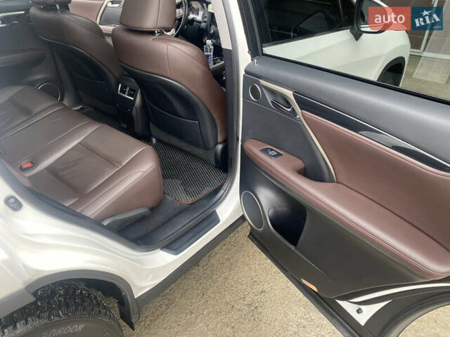 Белый Лексус РХ, объемом двигателя 3.46 л и пробегом 71 тыс. км за 53000 $, фото 23 на Automoto.ua