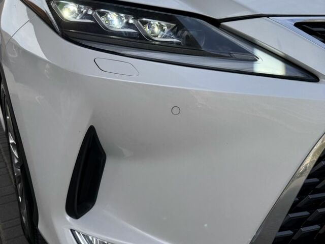 Белый Лексус РХ, объемом двигателя 3.5 л и пробегом 69 тыс. км за 36300 $, фото 3 на Automoto.ua