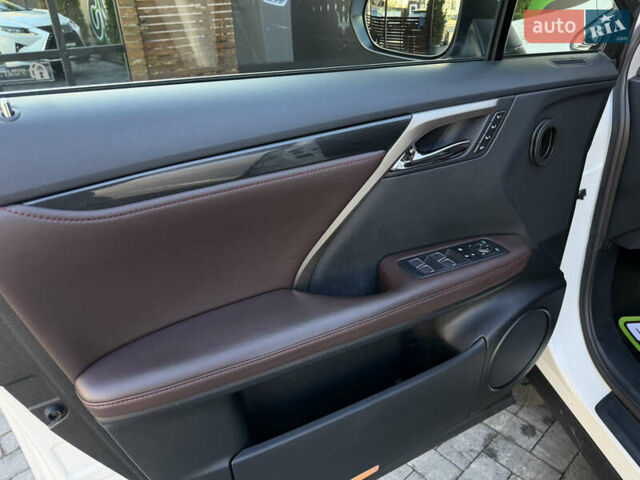 Белый Лексус РХ, объемом двигателя 2 л и пробегом 157 тыс. км за 33000 $, фото 32 на Automoto.ua