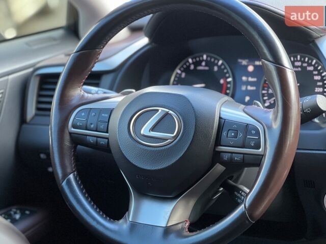 Белый Лексус РХ, объемом двигателя 2 л и пробегом 70 тыс. км за 47900 $, фото 29 на Automoto.ua