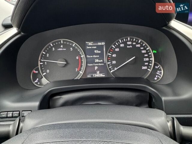 Белый Лексус РХ, объемом двигателя 2 л и пробегом 134 тыс. км за 40000 $, фото 8 на Automoto.ua
