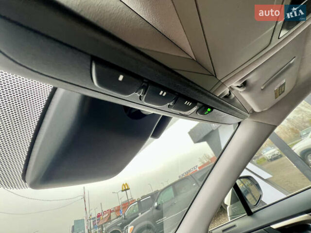 Белый Лексус РХ, объемом двигателя 3.46 л и пробегом 61 тыс. км за 55500 $, фото 27 на Automoto.ua