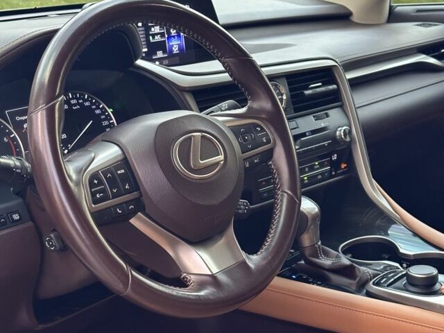 Лексус РХ 2019 в Днепре (Днепропетровске) на Automoto.ua Белый Лексус РХ, объемом двигателя 2 л и пробегом 68 тыс. км за 39500 $, фото 5 на Automoto.ua