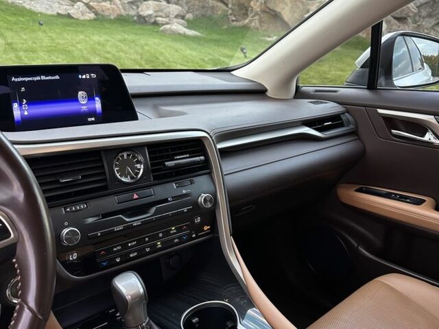 Лексус РХ 2019 в Днепре (Днепропетровске) на Automoto.ua Белый Лексус РХ, объемом двигателя 2 л и пробегом 68 тыс. км за 39500 $, фото 3 на Automoto.ua