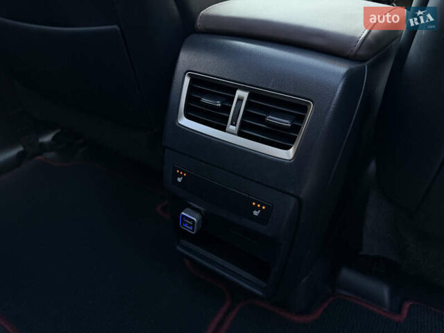 Белый Лексус РХ, объемом двигателя 2 л и пробегом 157 тыс. км за 33000 $, фото 30 на Automoto.ua