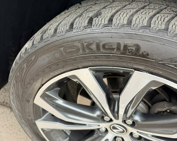 Белый Лексус РХ, объемом двигателя 3.46 л и пробегом 70 тыс. км за 36000 $, фото 10 на Automoto.ua