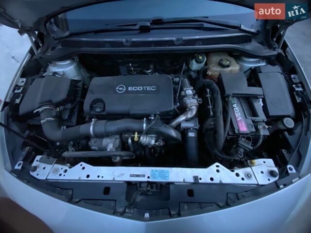 Білий Лексус РХ, об'ємом двигуна 3.5 л та пробігом 82 тис. км за 35064 $, фото 1 на Automoto.ua