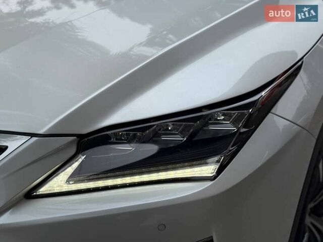 Білий Лексус РХ, об'ємом двигуна 3.46 л та пробігом 87 тис. км за 37000 $, фото 4 на Automoto.ua