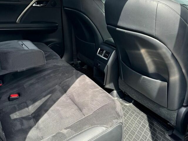 Білий Лексус РХ, об'ємом двигуна 2 л та пробігом 65 тис. км за 38500 $, фото 13 на Automoto.ua