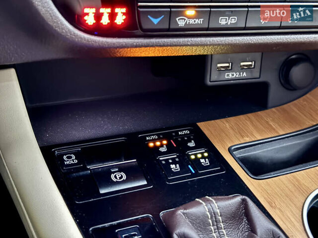 Белый Лексус РХ, объемом двигателя 3.5 л и пробегом 89 тыс. км за 39500 $, фото 26 на Automoto.ua