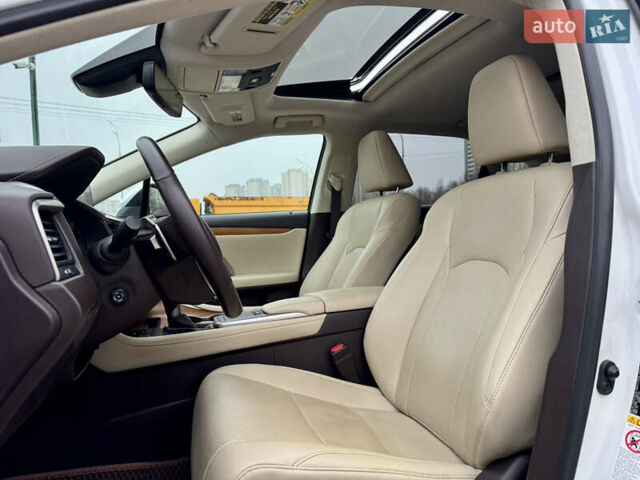 Белый Лексус РХ, объемом двигателя 3.5 л и пробегом 89 тыс. км за 39500 $, фото 9 на Automoto.ua