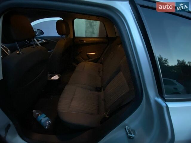 Білий Лексус РХ, об'ємом двигуна 3.5 л та пробігом 82 тис. км за 35064 $, фото 3 на Automoto.ua