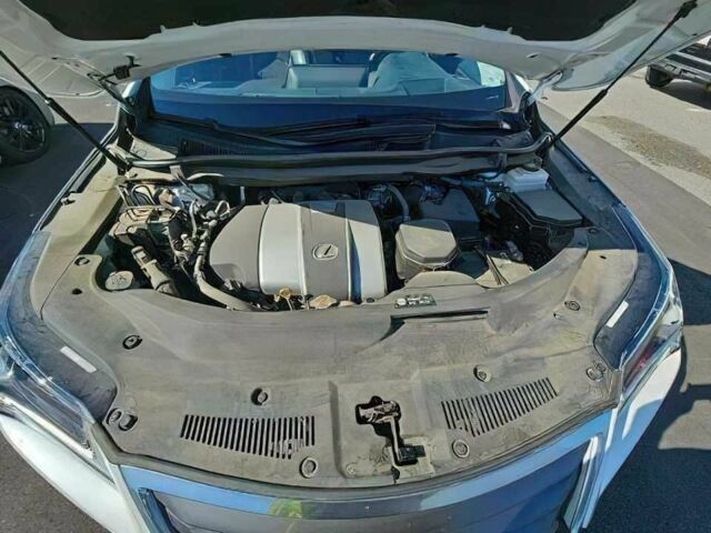 Белый Лексус РХ, объемом двигателя 3.5 л и пробегом 51 тыс. км за 22000 $, фото 10 на Automoto.ua