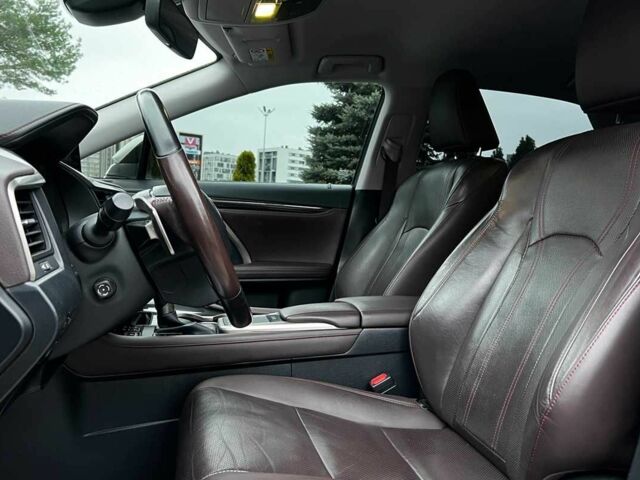 Белый Лексус РХ, объемом двигателя 2 л и пробегом 72 тыс. км за 46900 $, фото 8 на Automoto.ua